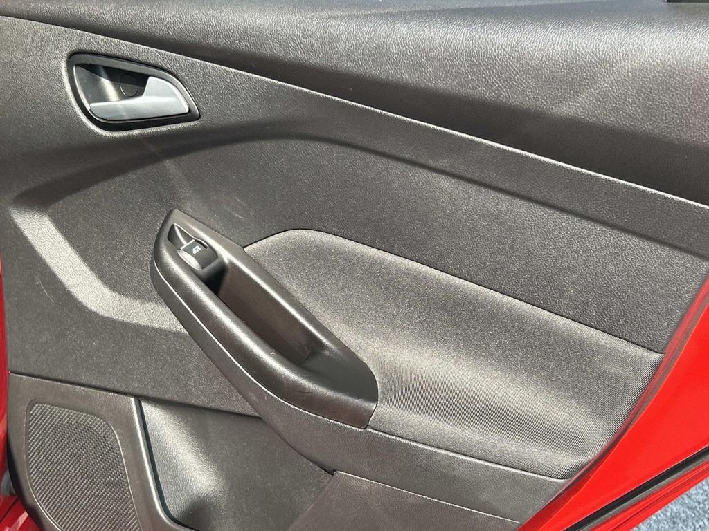 Used 2014 Race Red Ford ST image 18