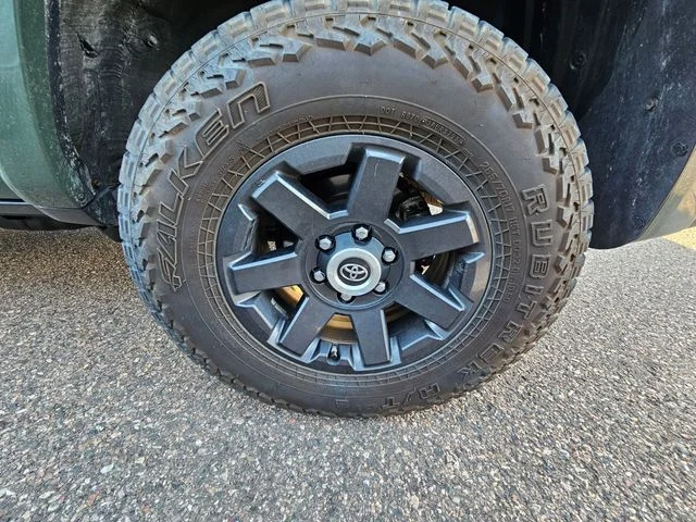 Used 2021 Army Green Toyota Trail image 21