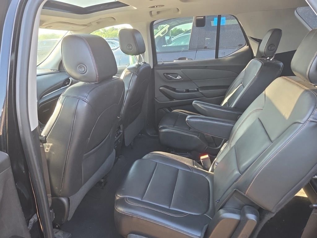 Used 2018 Black Chevrolet 3LT image 10