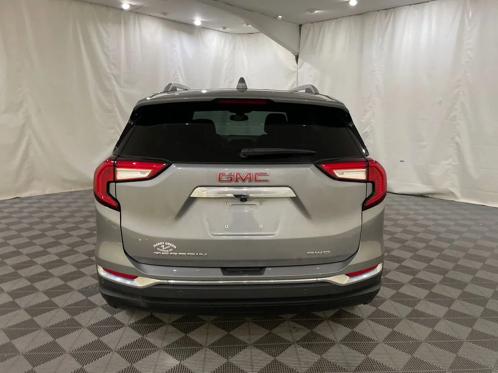 Used 2023 Sterling Metallic GMC SLT image 7