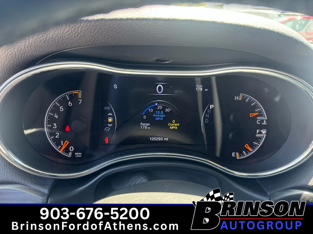 Used 2019 Granite Crystal Clearcoat Metallic Jeep Laredo E image 16
