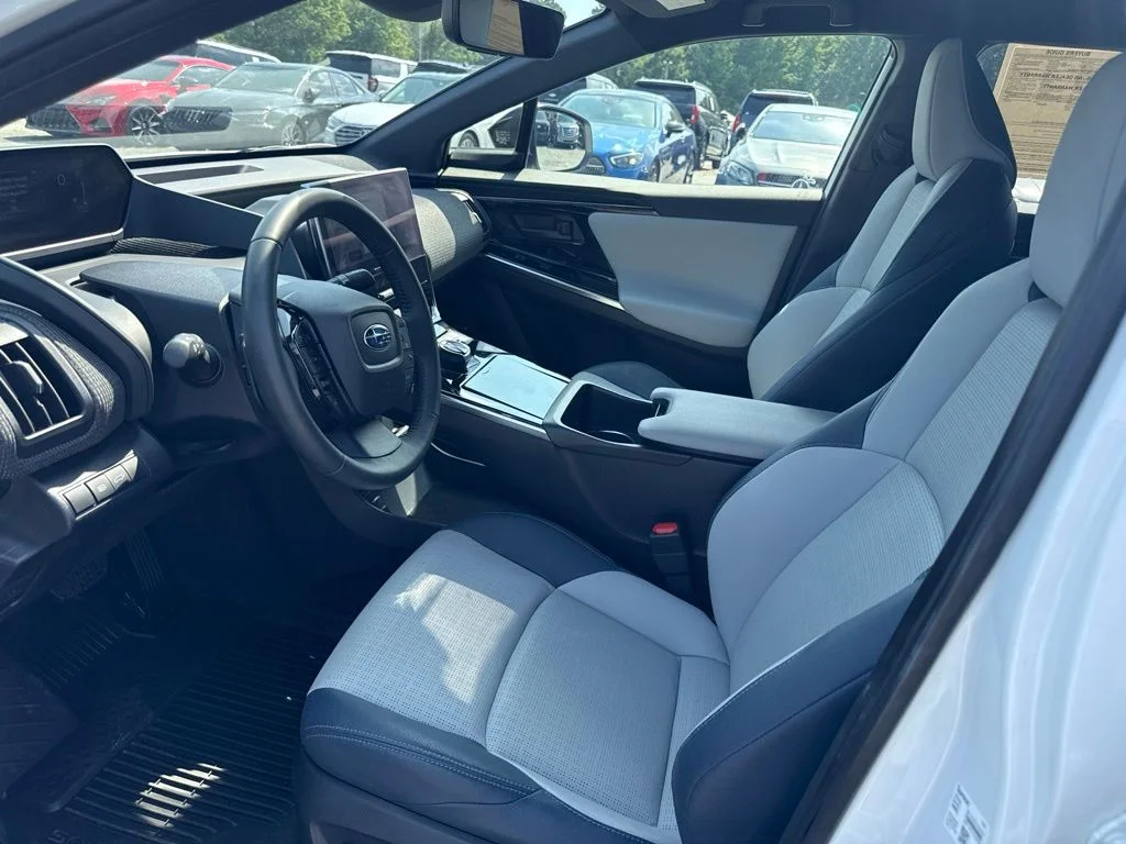 Used 2023 White Subaru Limited image 3