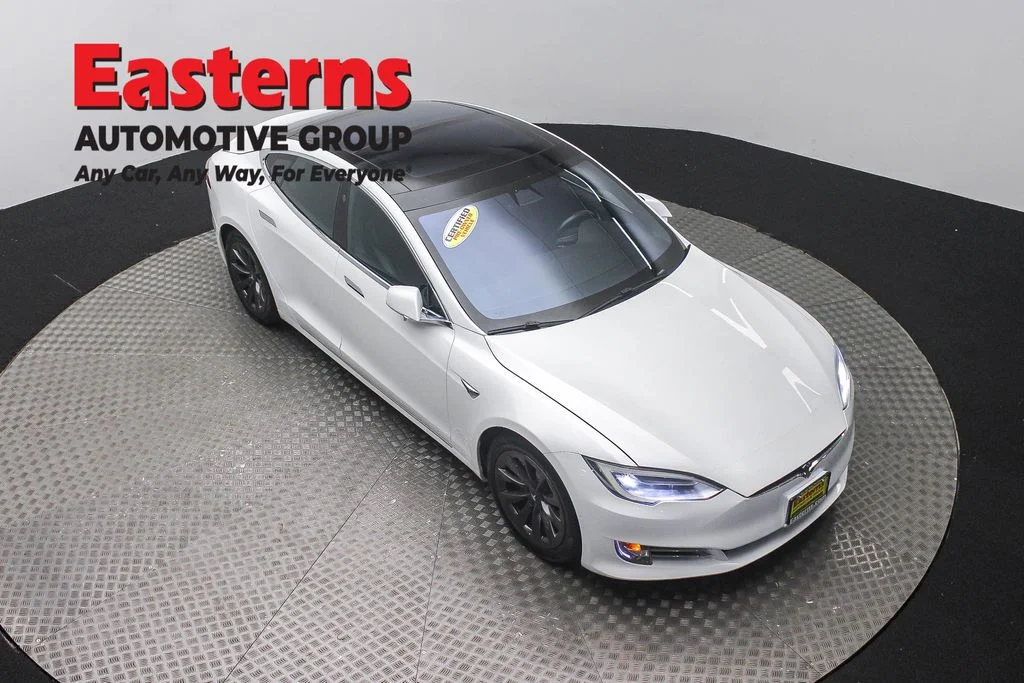 Used 2018 White Tesla 100D image 3