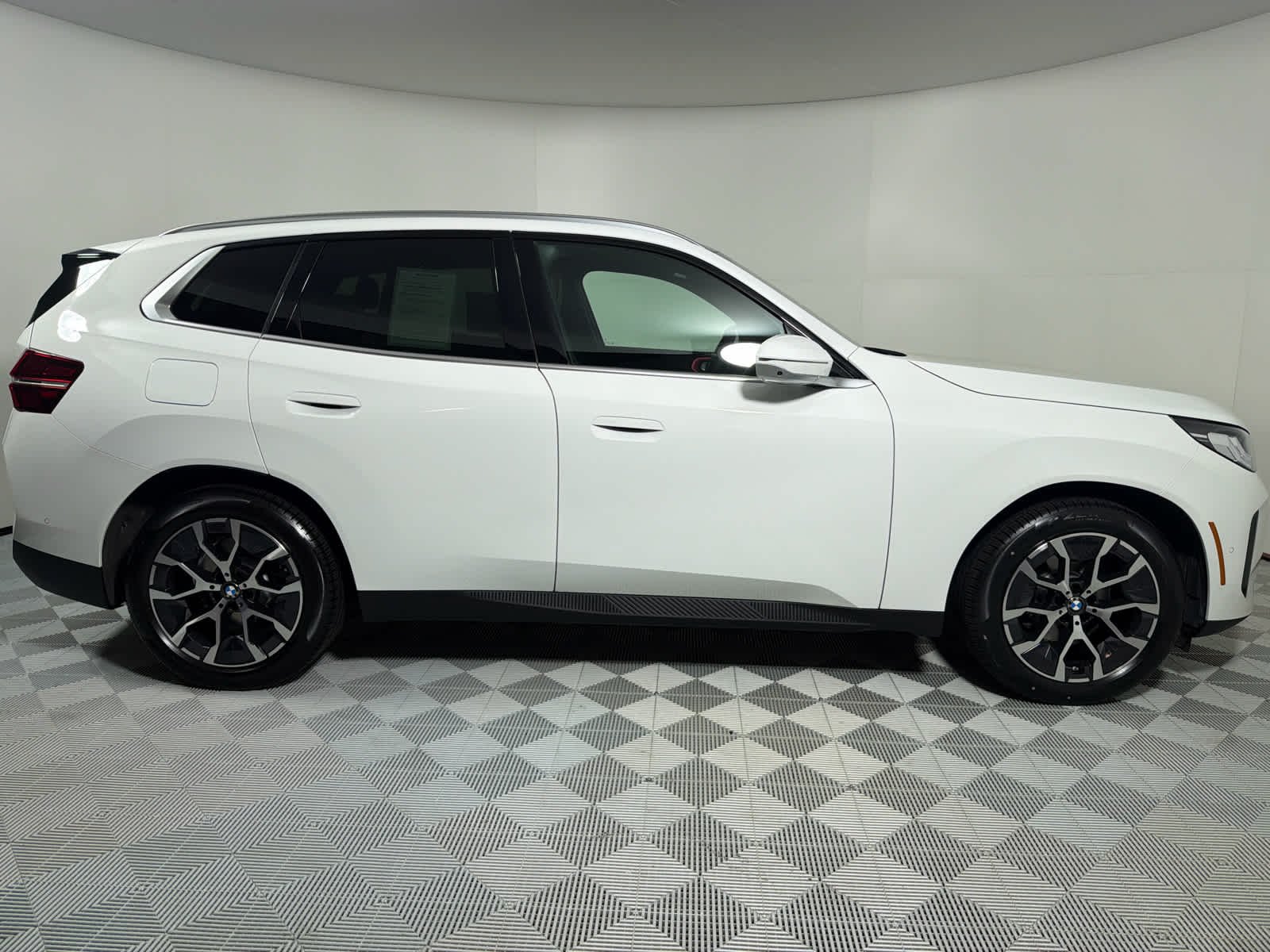 Used 2026 Alpine White BMW 30 xDrive image 6