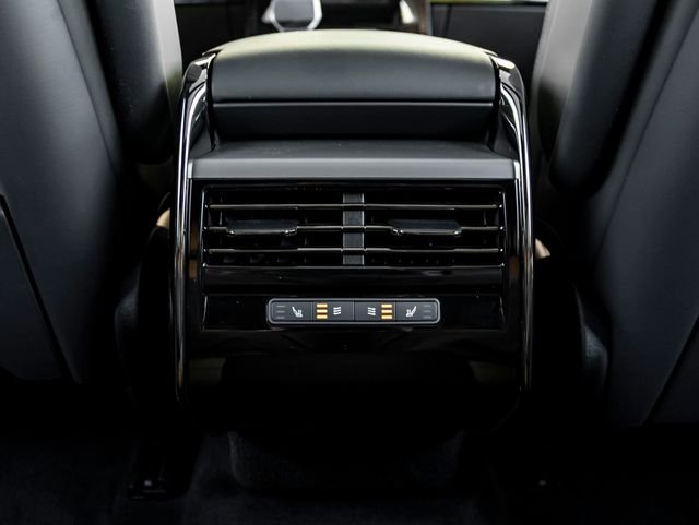 Used 2025 Santorini Black Metallic Land Rover Dynamic SE image 24