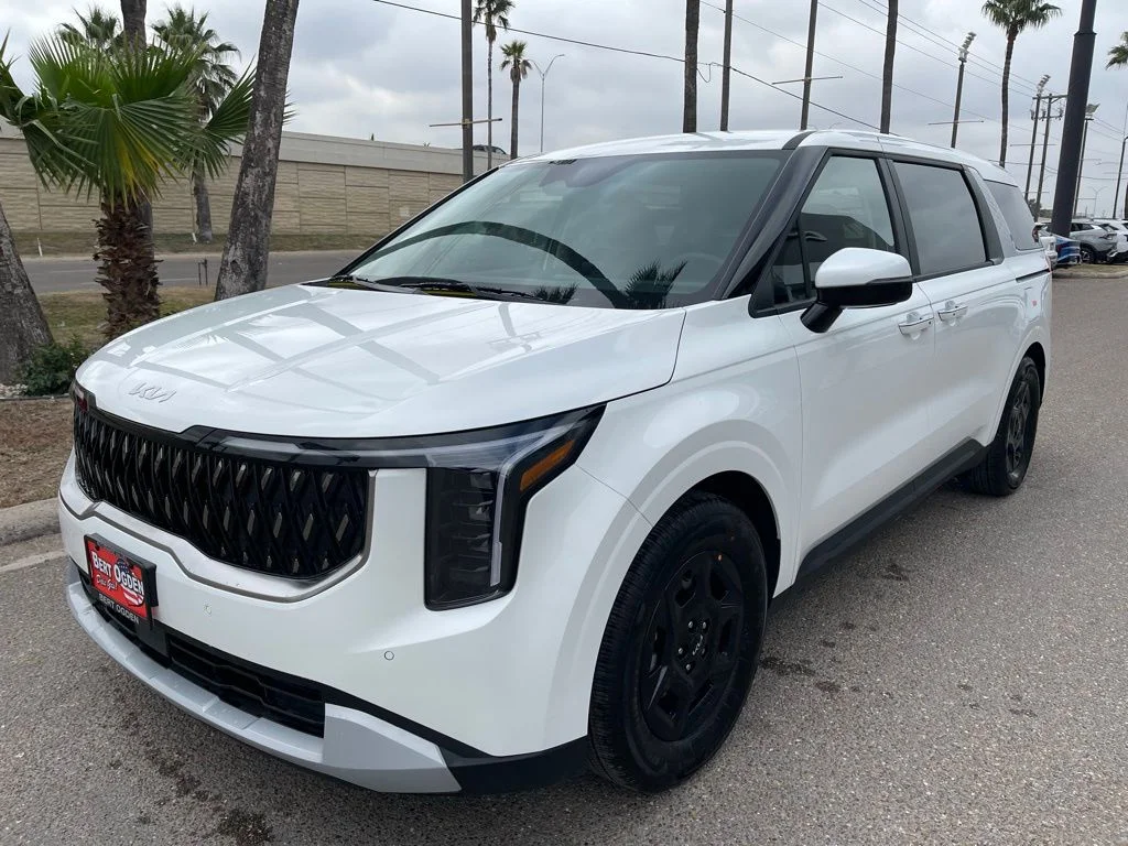 New 2026 White Kia LXS image 3
