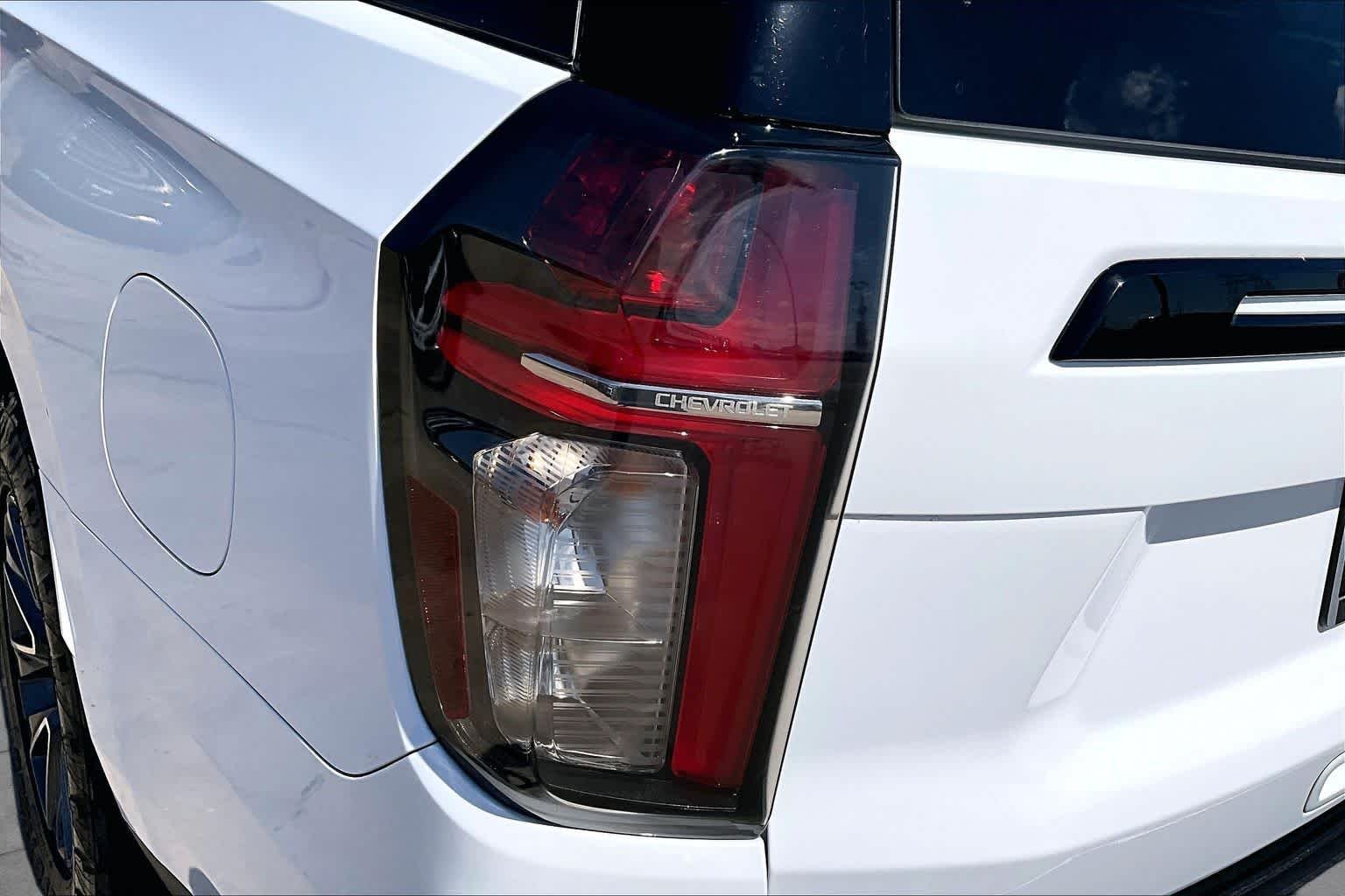 Used 2023 Summit White Chevrolet Z71 image 29