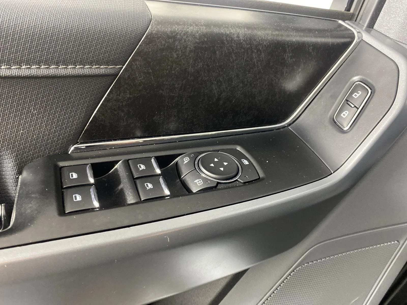 Used 2021 Space White Ford XLT image 22