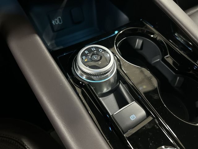 New 2026 Agate Black Metallic Ford Platinum™ image 26