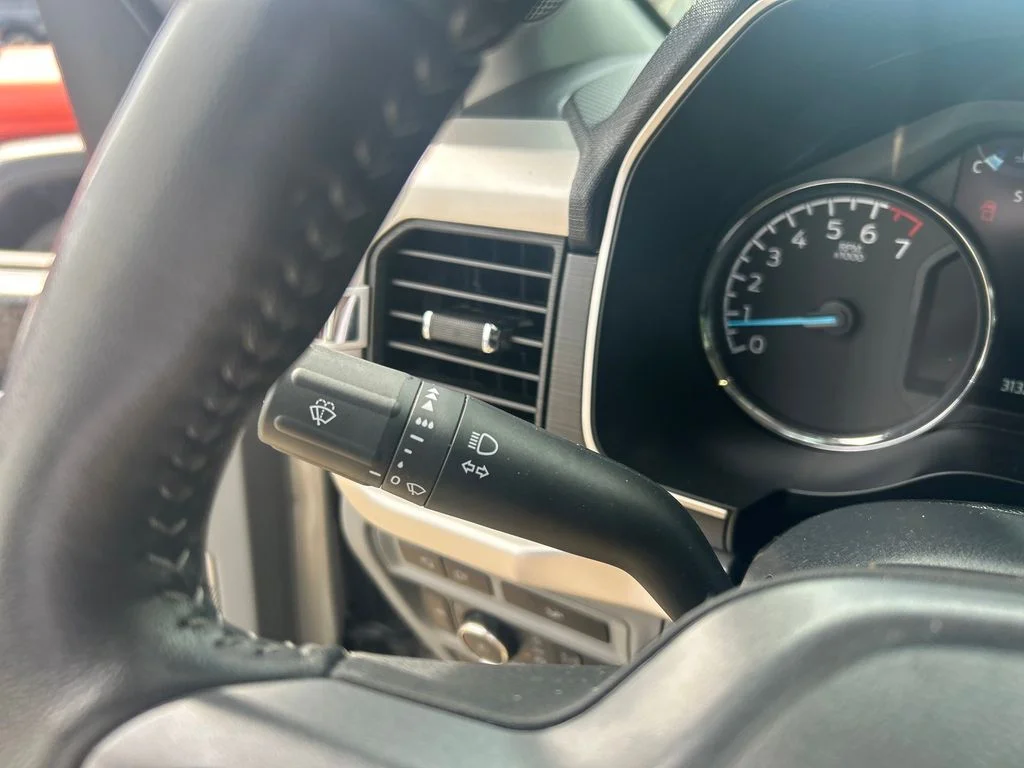 Used 2022 Silver Ford XLT image 24