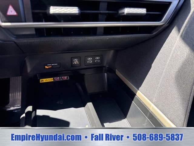 2025 Toyota Camry LE - Photo 31