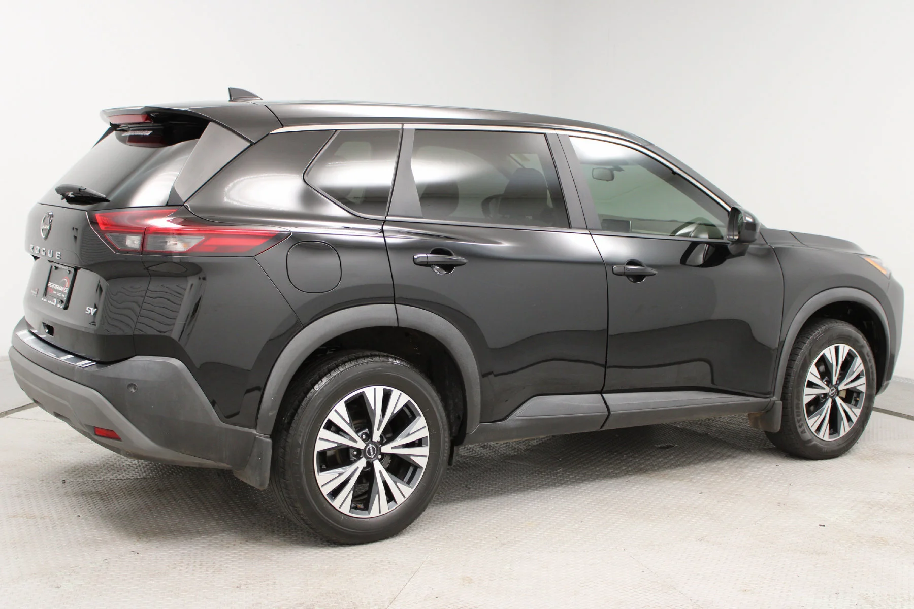 Used 2023 Super Black Nissan FWD SV image 6