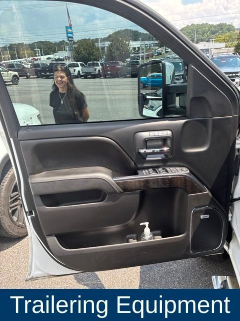 Used 2016 White GMC Denali image 11