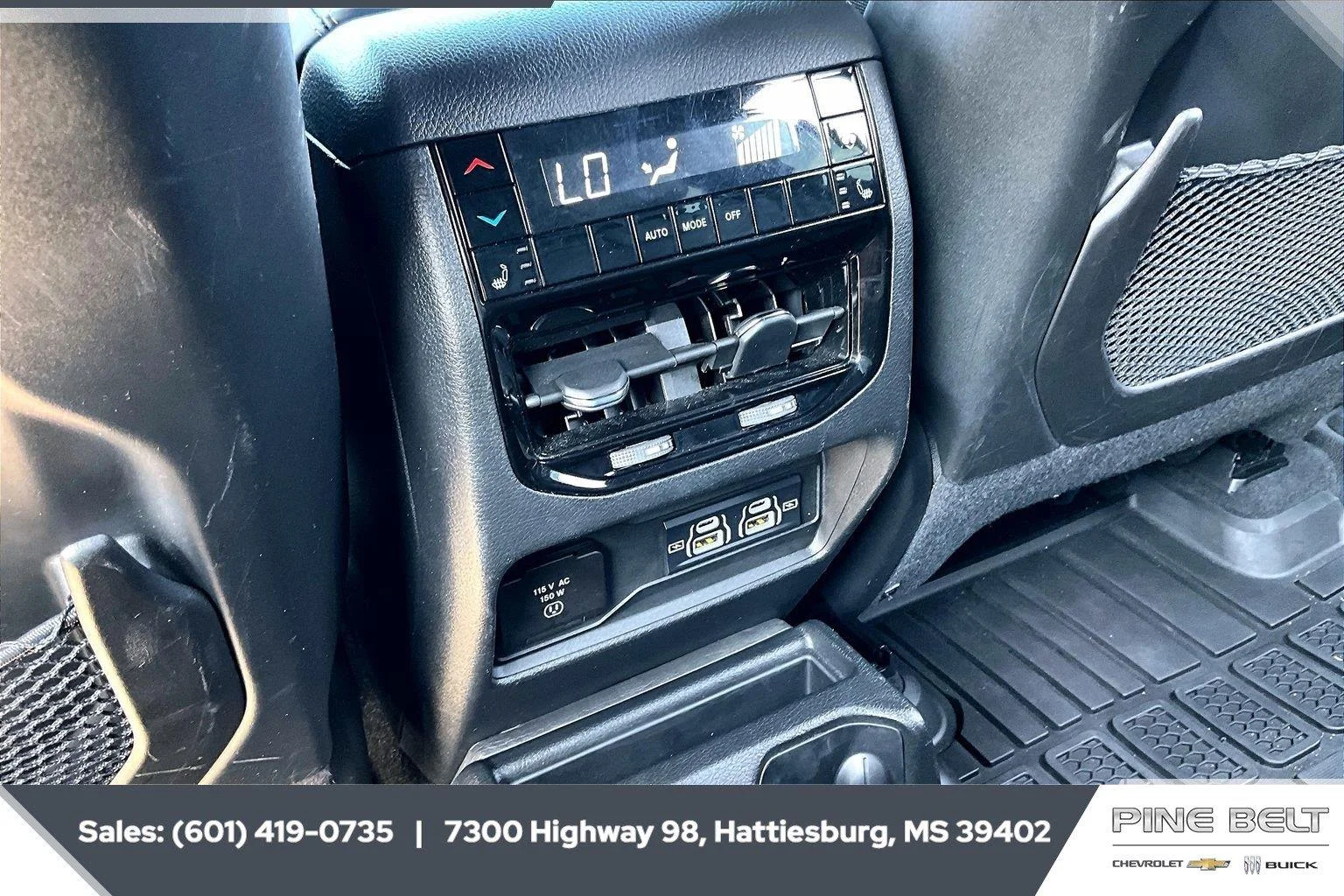 Used 2023 Baltic Gray Metallic Clearcoat Jeep Overland image 25