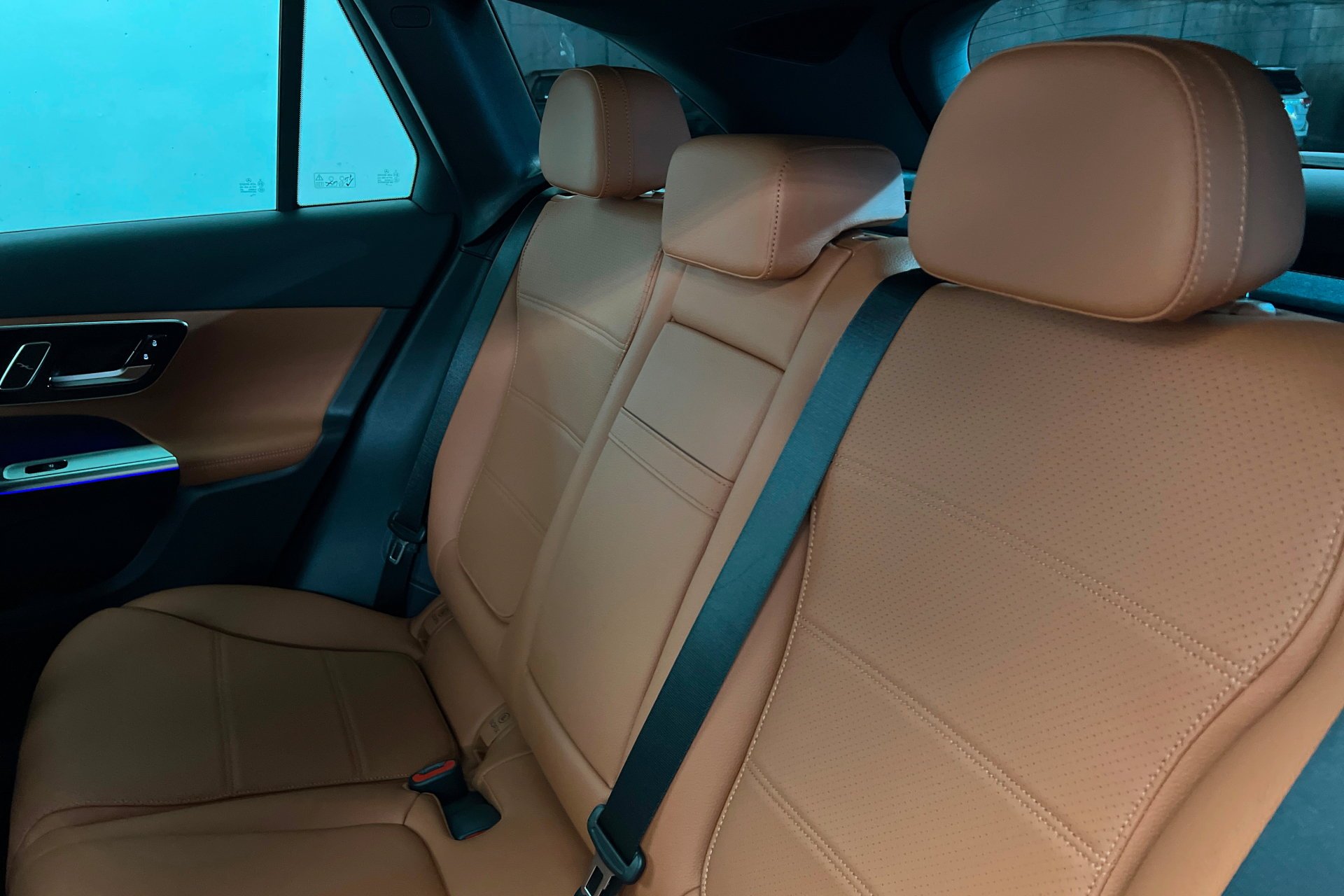 New 2027 Graphite Grey Metallic Mercedes-Benz GLC 300 image 21