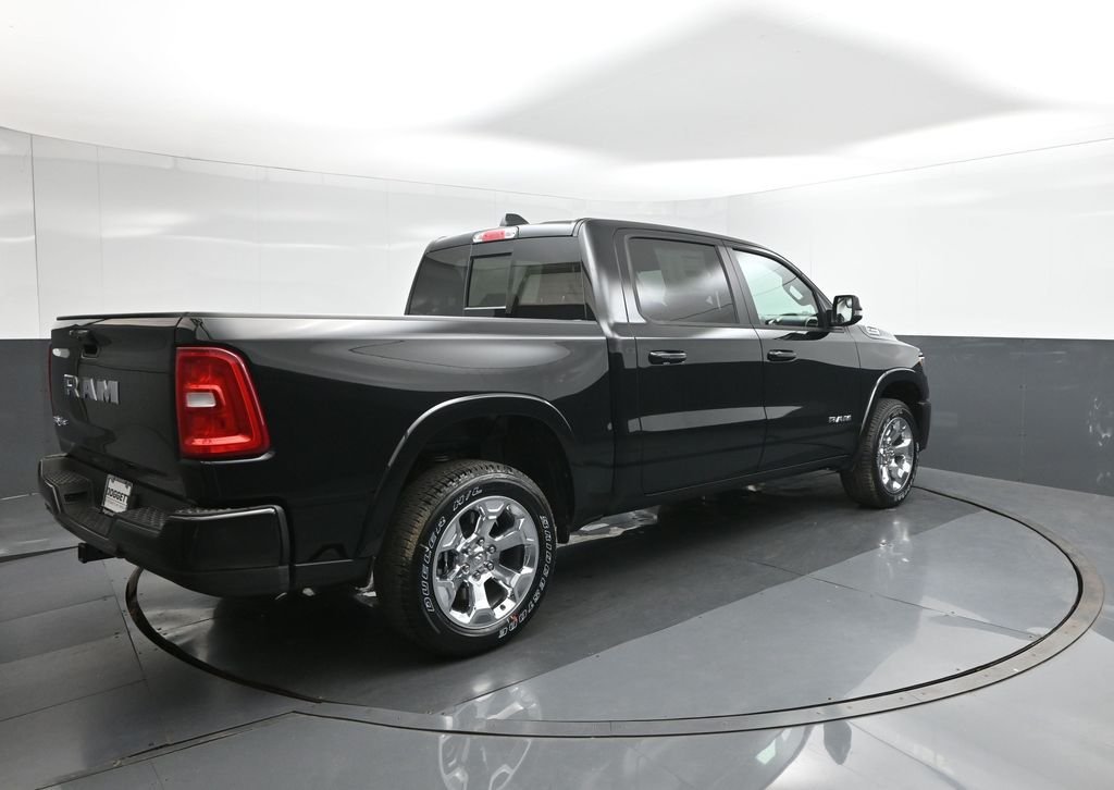New 2026 Diamond Black Crystal Pearlcoat RAM Big Horn/Lone Star image 11