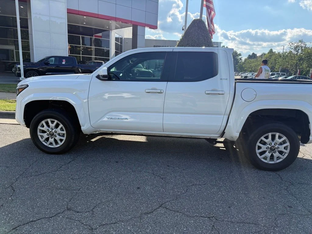 Used 2024 White Toyota SR5 image 7