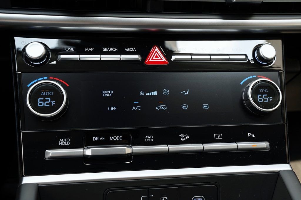 New 2026 Phantom Black Hyundai SE image 41
