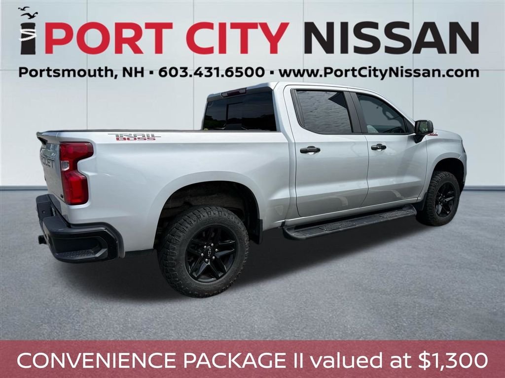 Used 2021 Silver Ice Metallic Chevrolet LT Trail Boss w/5.3l v8 image 3