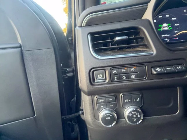 Used 2024 Black GMC AT4 image 19