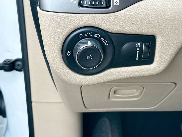 2019 Jeep Cherokee Latitude - Photo 10