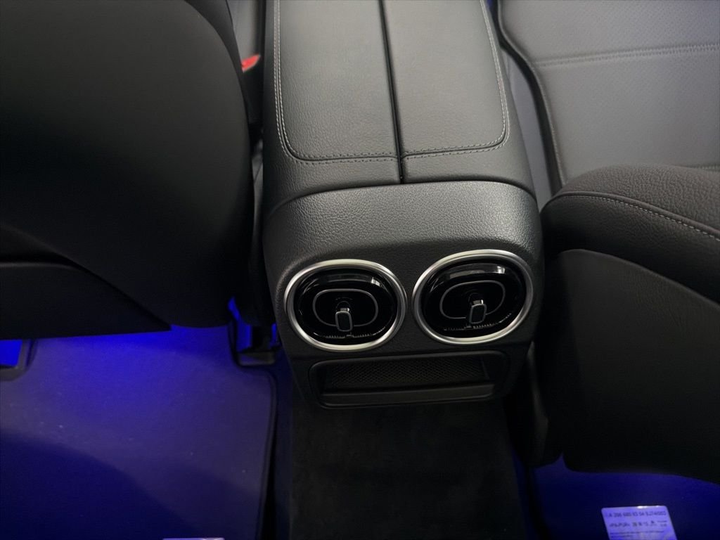 New 2026 Polar White Mercedes-Benz C 300 image 23