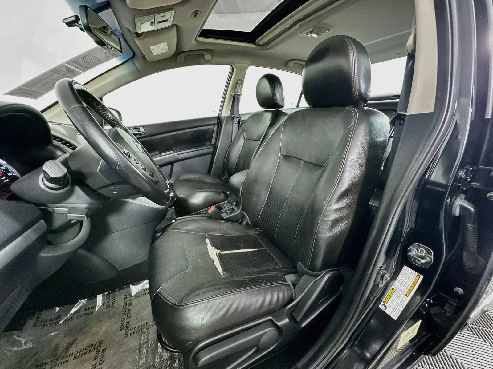 Used 2011 Black Nissan 2.0 SL image 21