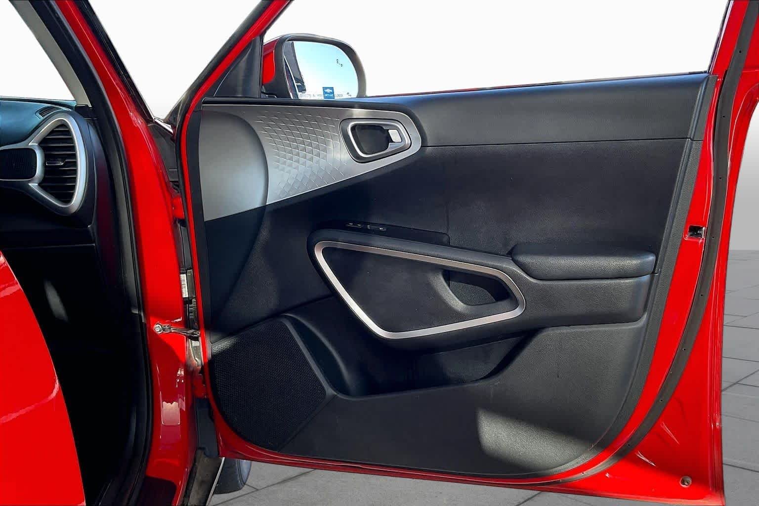Used 2022 Inferno Red Kia LX image 21
