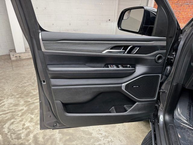 2024 Jeep Wagoneer Series II - Photo 10