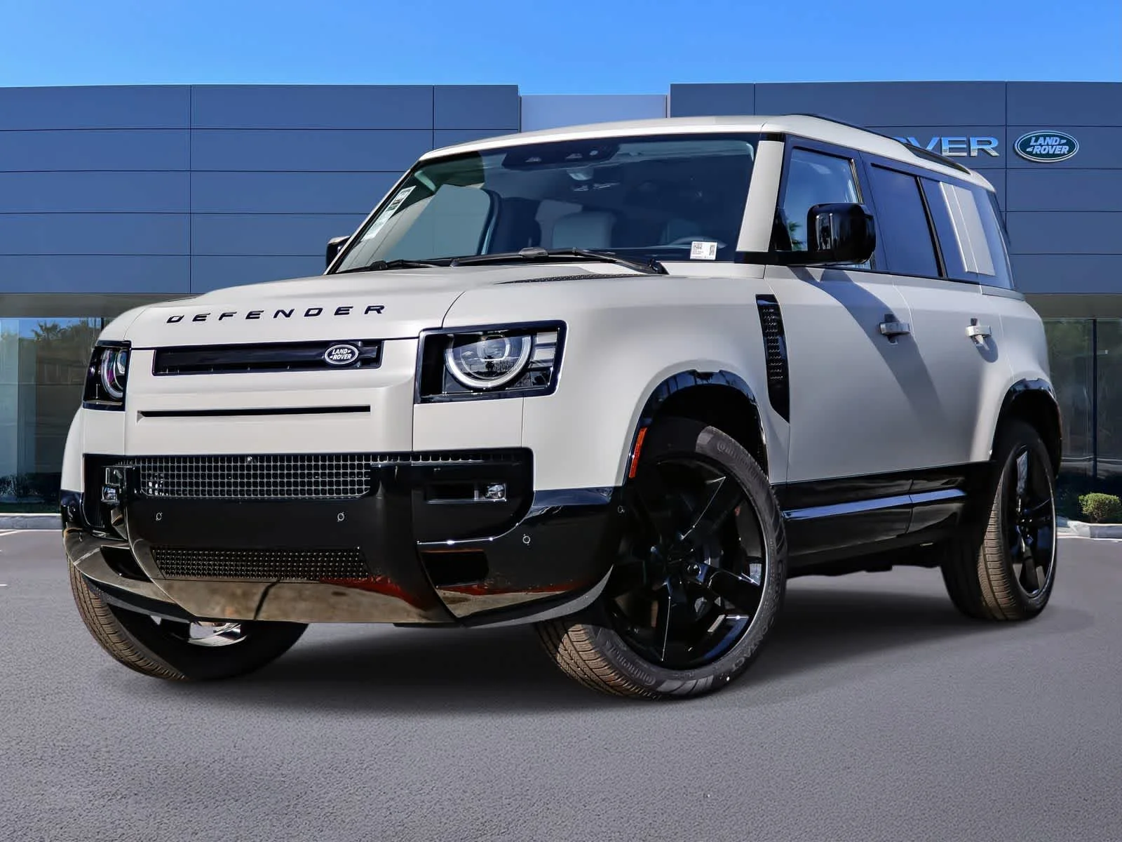 2026 Land Rover Defender 110 X-Dynamic SE