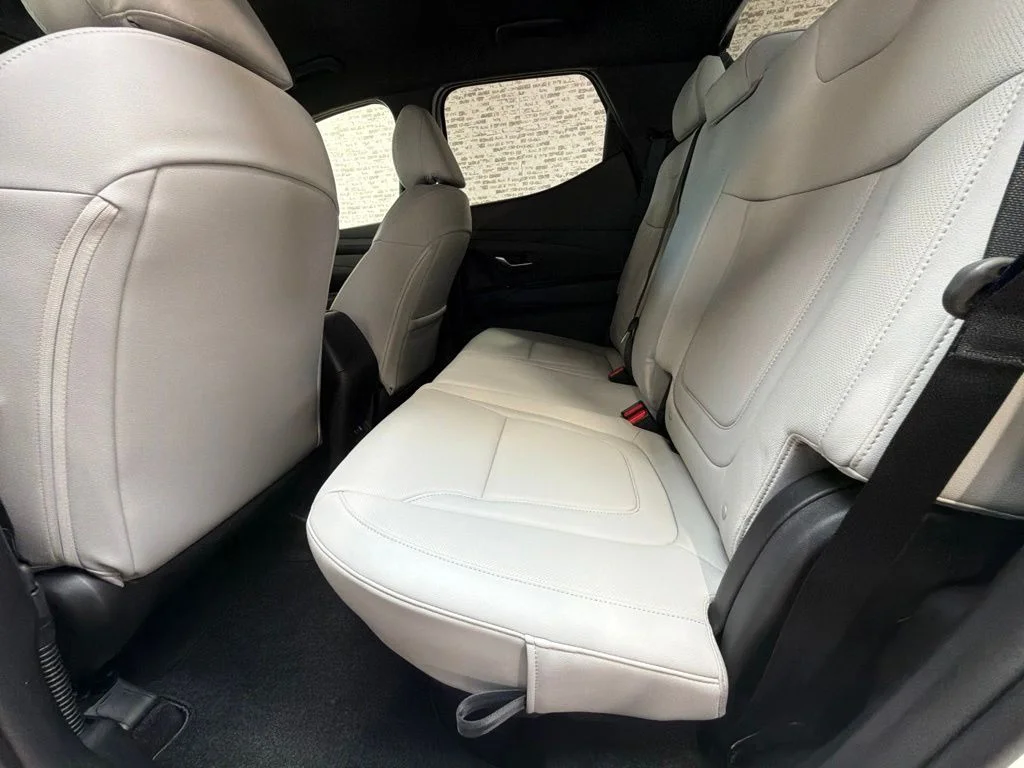 New 2027 Atlas White Hyundai SE image 13