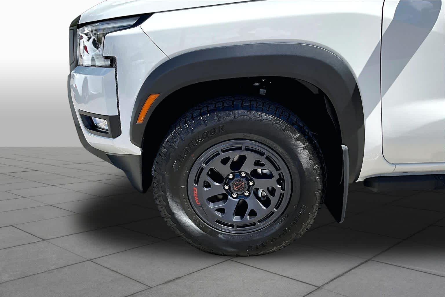 Used 2026 Glacier White Nissan PRO-X image 11
