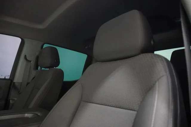 Used 2022 WHITE Chevrolet Custom image 18