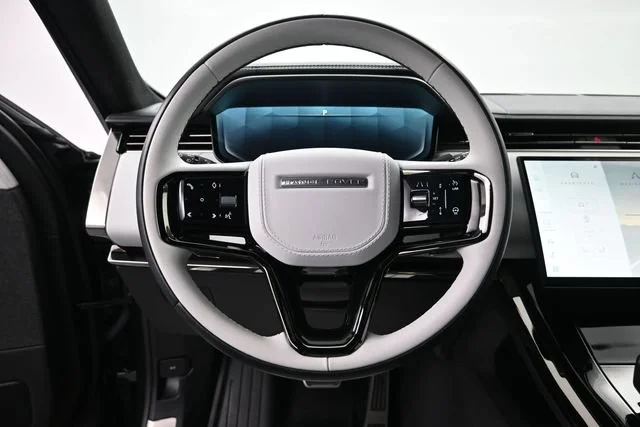 Used 2025 Charente Gray P Land Rover Autobiography image 13