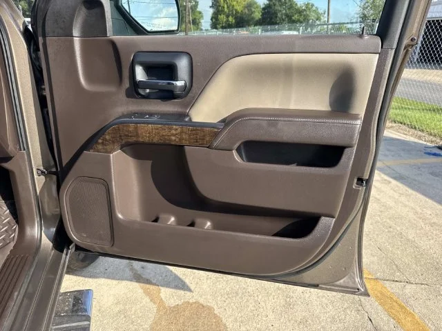 Used 2015 Brown Chevrolet LT image 27