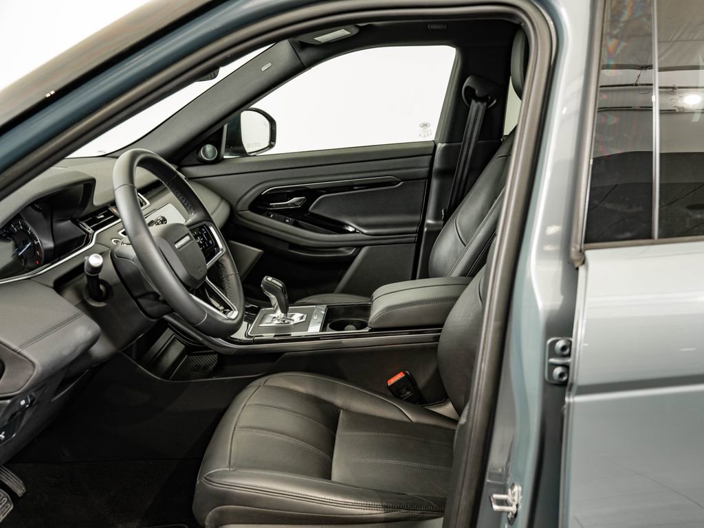Used 2023 Gray Land Rover SE image 23