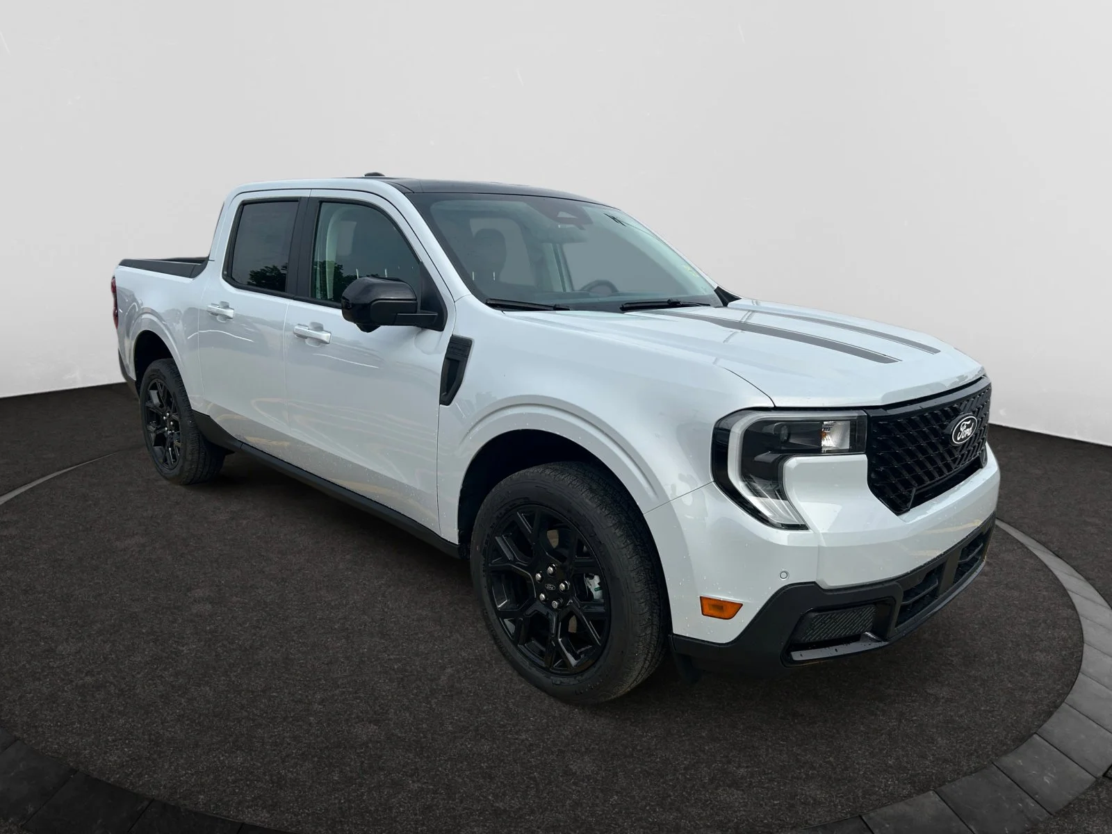 New 2025 Space White Metallic Ford Lariat image 7