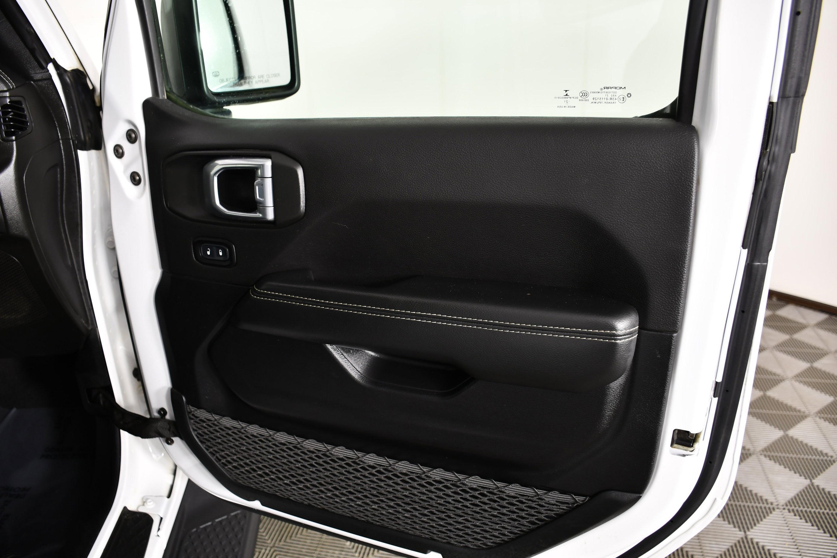 Used 2021 Bright White Clearcoat Jeep Overland image 43