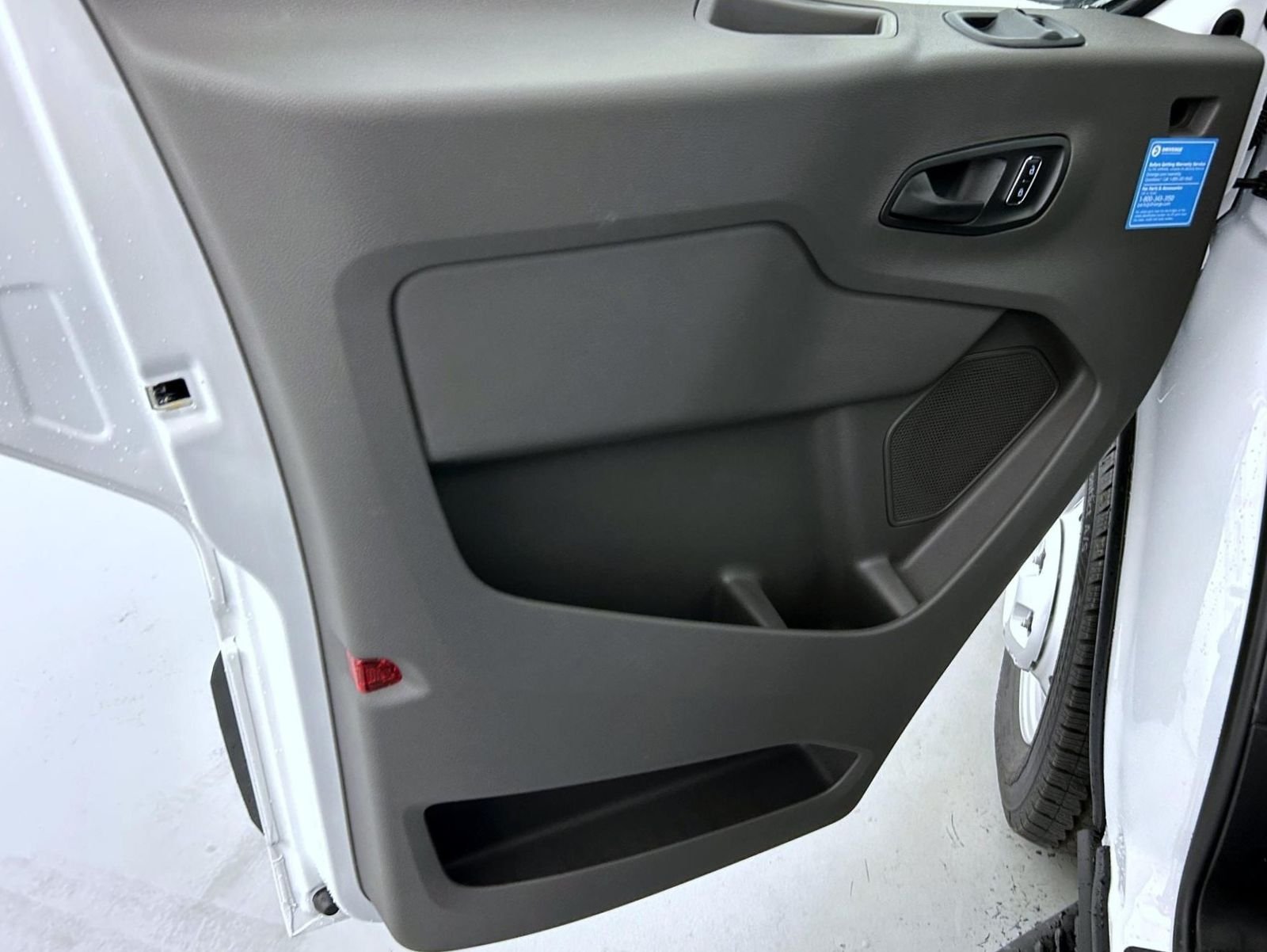 New 2026 Oxford White Ford XL image 9