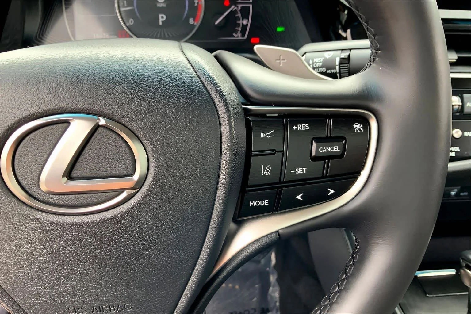 Certified Used 2024 OBSIDIAN Lexus  image 25
