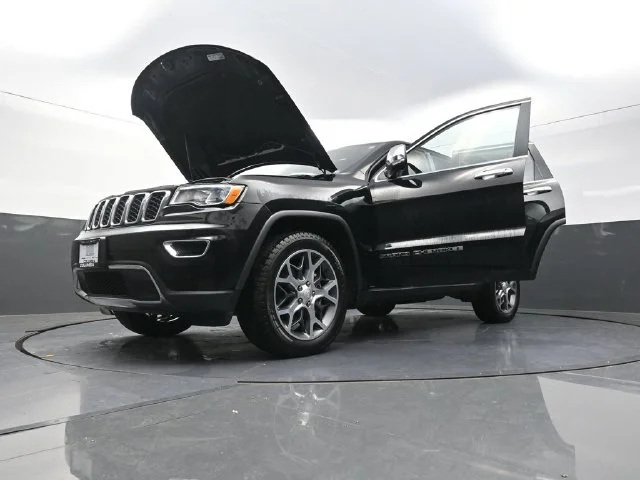 Used 2019 Black Jeep Limited image 34