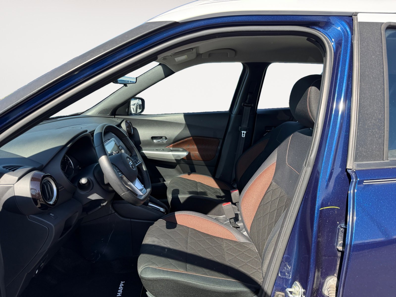 Used 2019 Deep Blue Pearl Nissan SR image 10