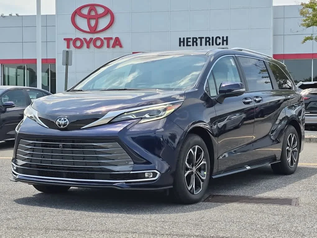 2026 Toyota Sienna Platinum