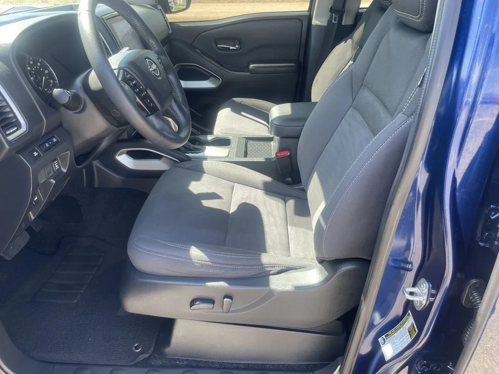 Used 2023 Deep Blue Pearl Nissan SV image 13