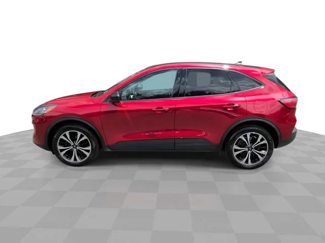 Used 2021 Red Ford SE image 5