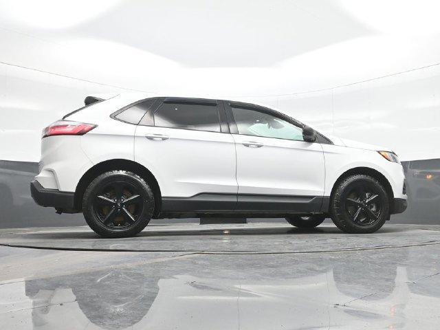 2022 Ford Edge SE - Photo 25