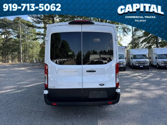 Used 2024 White Ford XL image 9