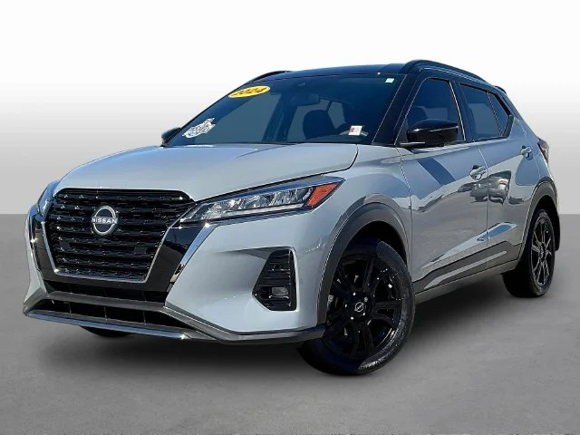 Used 2024 Gray Nissan SR image 3