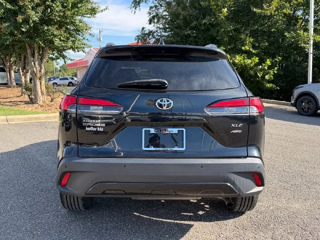 Used 2022 Jet Black Toyota XLE image 4