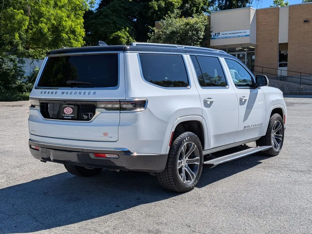 Used 2022 White Jeep Series I image 3